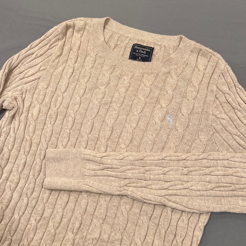 Abercrombie & Fitch Tan Cable Knit Crewneck Sweater Mens Medium Logo Pullover